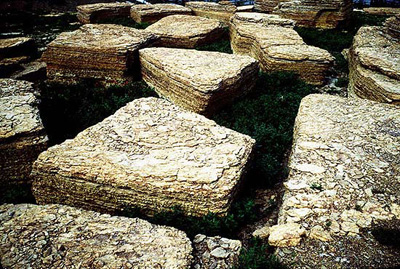 rocks broken apart by frost wedging