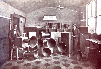 early twentieth century experimentation with sound producing machines