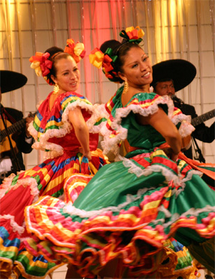 Mexican dancers 