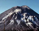 MMt. St. Helens before the eruption.